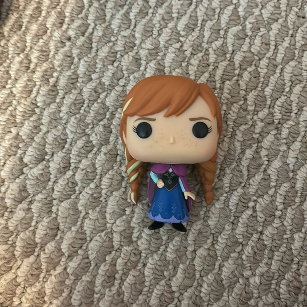 Anna pop funko